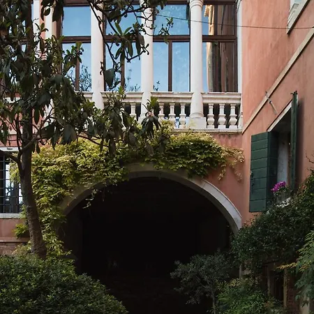 Residenza Ca' Dorin Pensión 3*